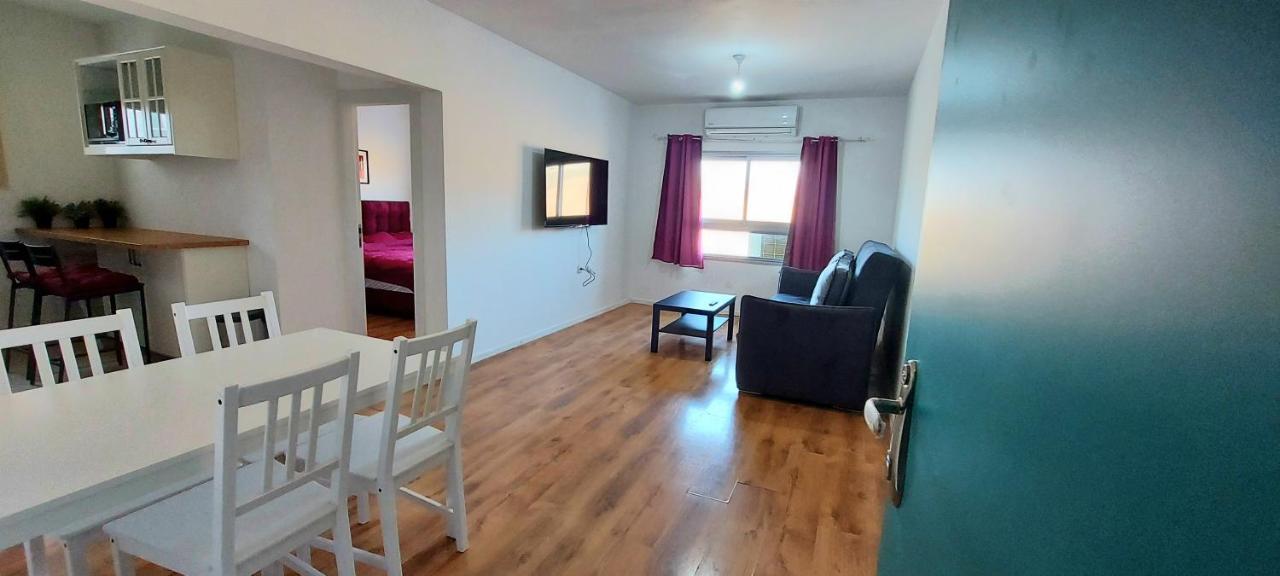 Eilat Octopus Apartment - אילת אוקטופוס -שני חדרים וסלון, בריכה בקיץ Extérieur photo