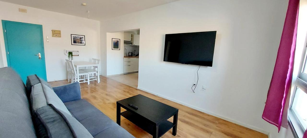 Eilat Octopus Apartment - אילת אוקטופוס -שני חדרים וסלון, בריכה בקיץ Extérieur photo