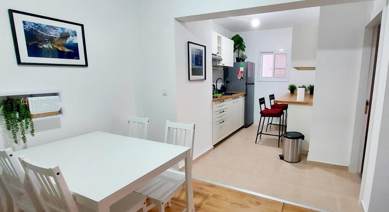 Eilat Octopus Apartment - אילת אוקטופוס -שני חדרים וסלון, בריכה בקיץ Extérieur photo